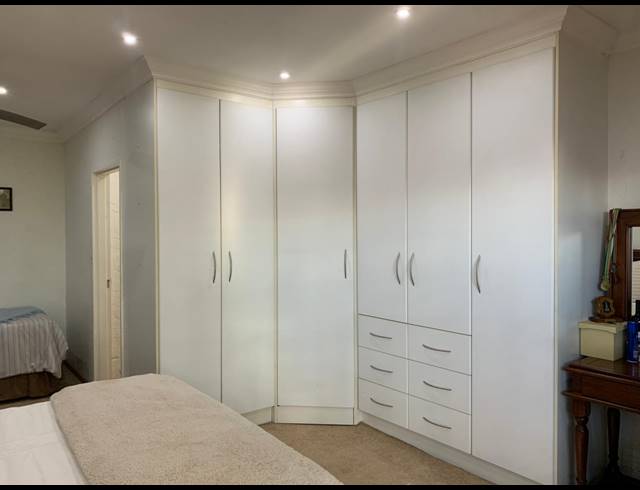 5 BEDROOM HOUSE FOR SALE IN GREENHILLS